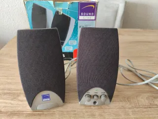 Altavoces portátil/PC apto viajes - marca Proteus