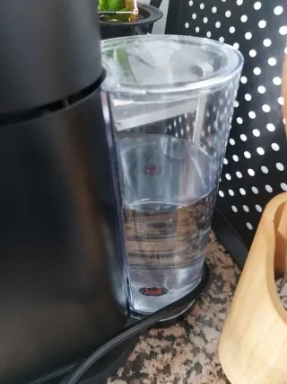 Cafetera Nespresso Krups Vertuo Negra