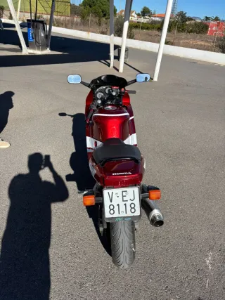 Honda CBR 600 F2 Roja y Blanca