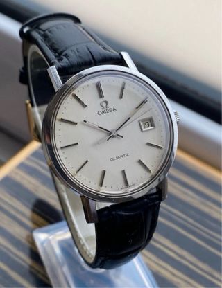 Reloj Omega Quartz Negro/Plateado