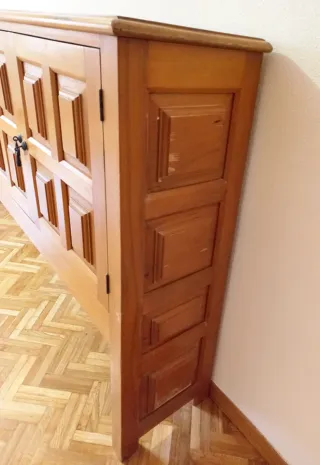 Aparador de madera maciza de roble