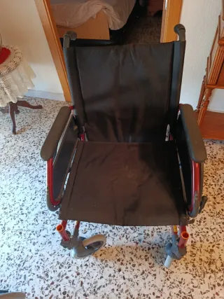 Silla de ruedas plegable,son dos sillas
