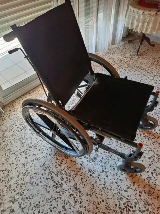 Silla de ruedas plegable,son dos sillas