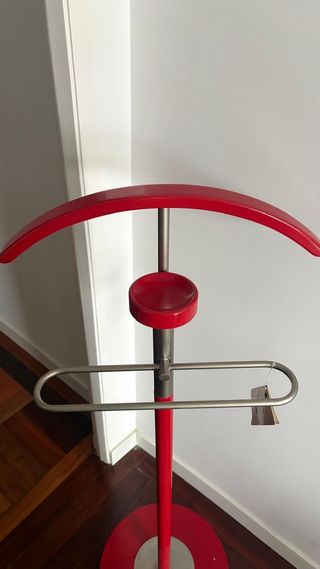 Galán de noche vintage rojo metal