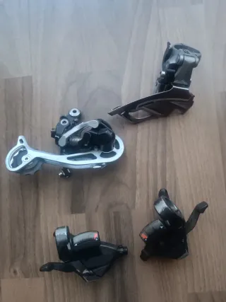 Grupo Shimano 3x9 Desviador y Pulsadores