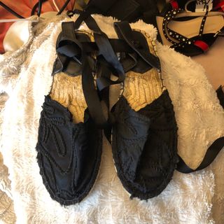 Alpargatas negras atadas T41