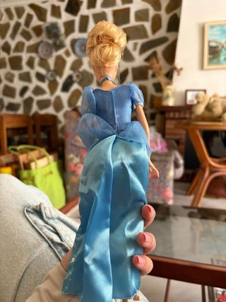 Muñeca estilo Cenicienta