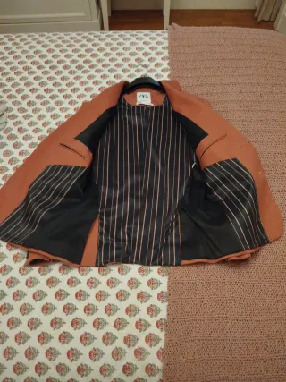 Blazer Zara rosa palo