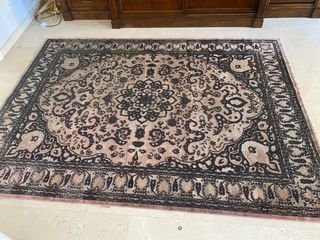 Alfombra Beige y Negra