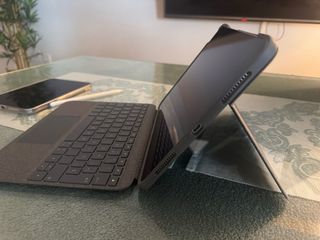 iPad Air 11 M2 Plata con Teclado