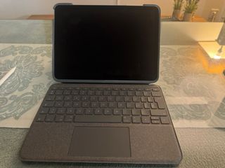 iPad Air 11 M2 Plata con Teclado