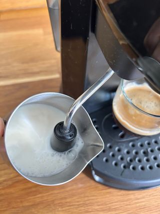 Cafetera Expresso SilverCrest Negra