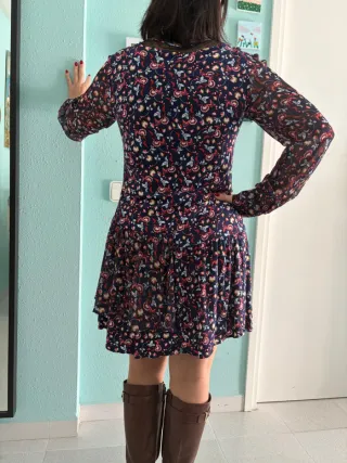 Vestido estampado floral azul y rojo