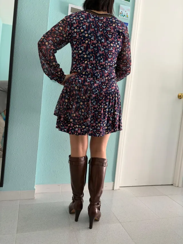 Vestido estampado floral azul y rojo