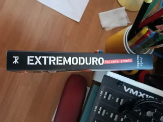 Extremoduro. Talento innato. Biografía no autor...
