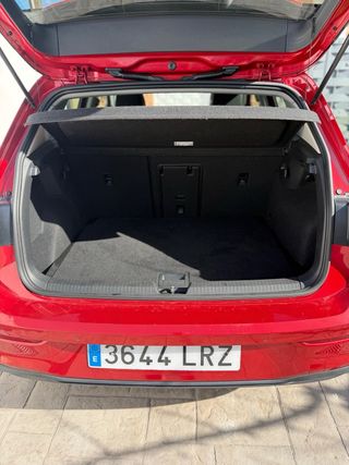 Volkswagen Golf 2021