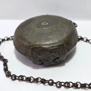 Borraccia fiaschetta da pellegrino in metallo