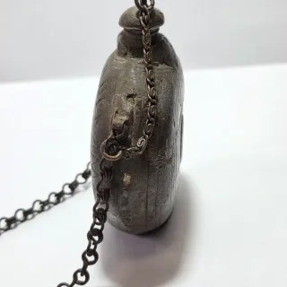 Borraccia fiaschetta da pellegrino in metallo