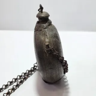 Borraccia fiaschetta da pellegrino in metallo