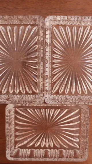 Juego de botellas de cristal con soporte