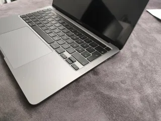 MacBook pro A2251