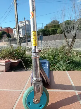 Patinete infantil azul