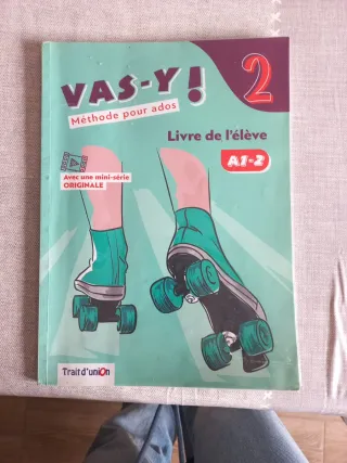 VAS-Y ! 2 LIVRE DE L'ÉLÈVE