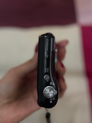 Cámara Nikon COOLPIX 16.1 MP Zoom 5x