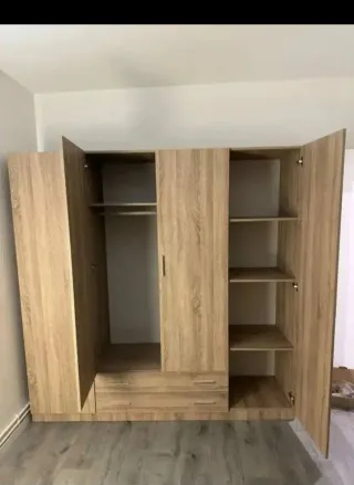 Armario modular madera beige y gris