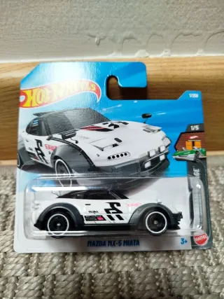 Hot Wheels Mazda MX-5 Miata