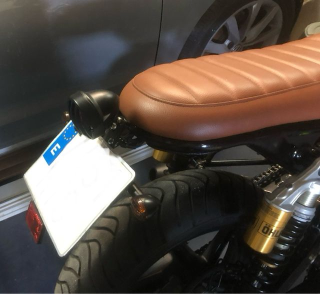 Honda CB750 cafe Racer Scrambler