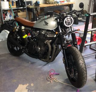 Honda CB750 cafe Racer Scrambler