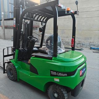 Carretilla elevadora batería LITIO 2000 KG 5.5m.