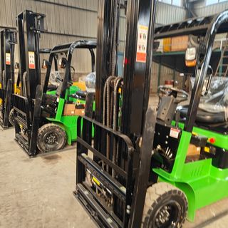 Carretilla elevadora batería LITIO 2000 KG 5.5m.