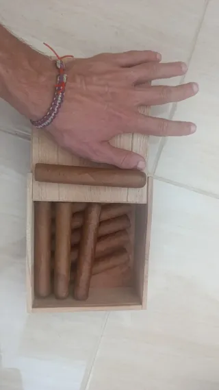 Caja de puros cubanos de madera