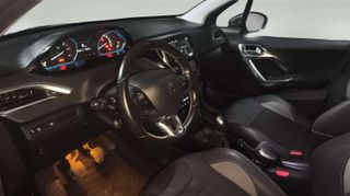 Peugeot 2008 Allure 1.6 BlueHDi 100 S&S