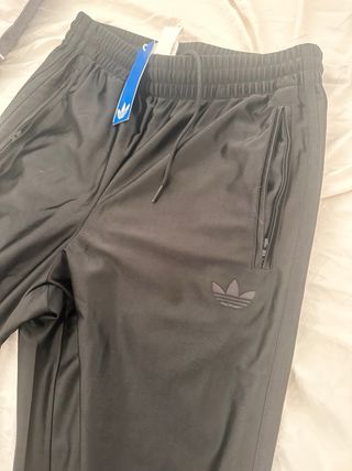 Pantalón deportivo Adidas negro unisex NUEVO