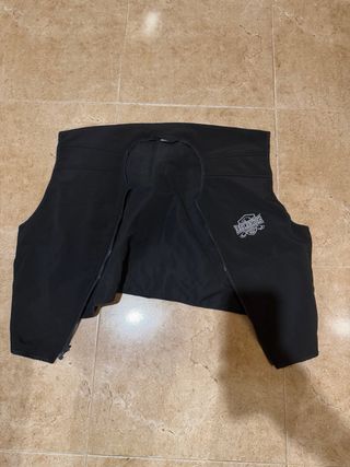 Chaqueta de moto perforada talla XL