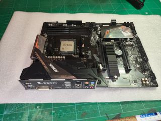 Procesador AMD Ryzen 5 4500 y placa base