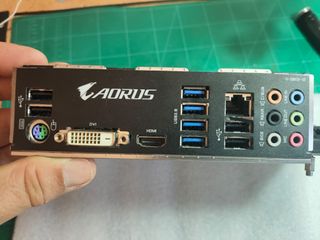 Procesador AMD Ryzen 5 4500 y placa base