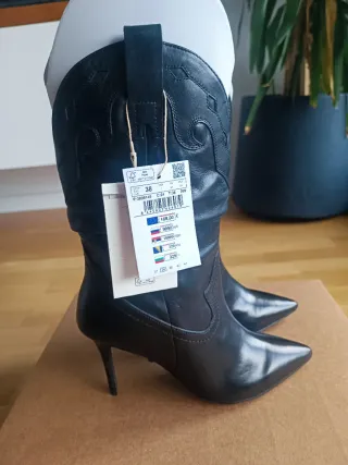 Botas de piel Slowlove negras NUEVAS