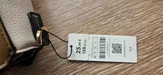 Bolso Parfois con etiqueta