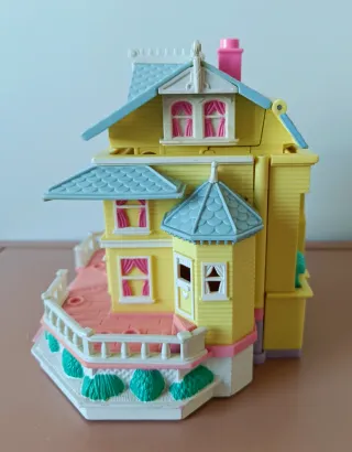 Polly Pocket Clubhouse (1995)