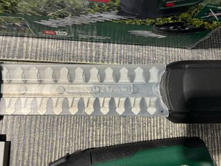 Tijeras cortacésped inalámbricas Bosch 18V-10