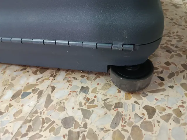 Maleta Samsonite Gris