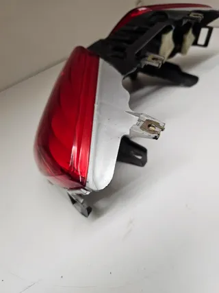 Piloto trasero Yamaha Versity 300cc