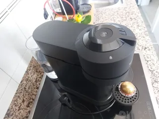 Cafetera Nespresso Vertuo Krups + Espumador