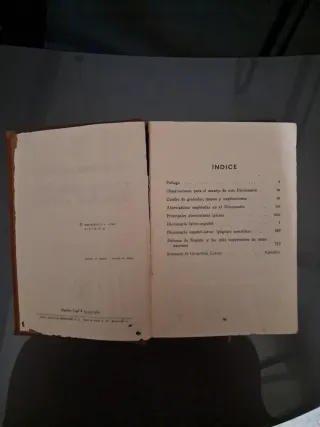 Diccionario ilustrado latín-español de 1969