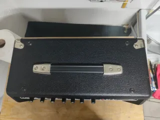 Amplificador Fender Frontman 25R