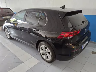 Volkswagen Golf 2021